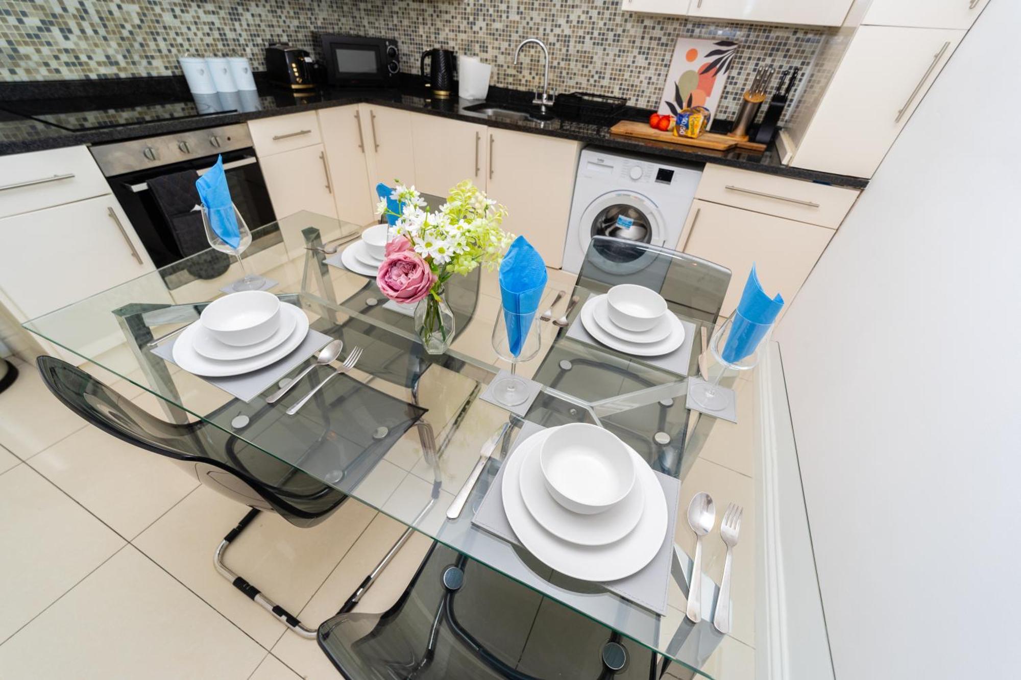 Spacious Flat With Patio & Parking In City Centre Reading Exterior foto